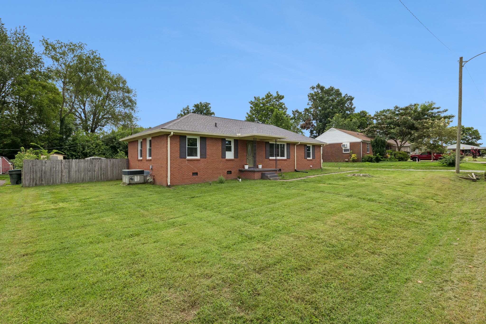 138 McDavid St