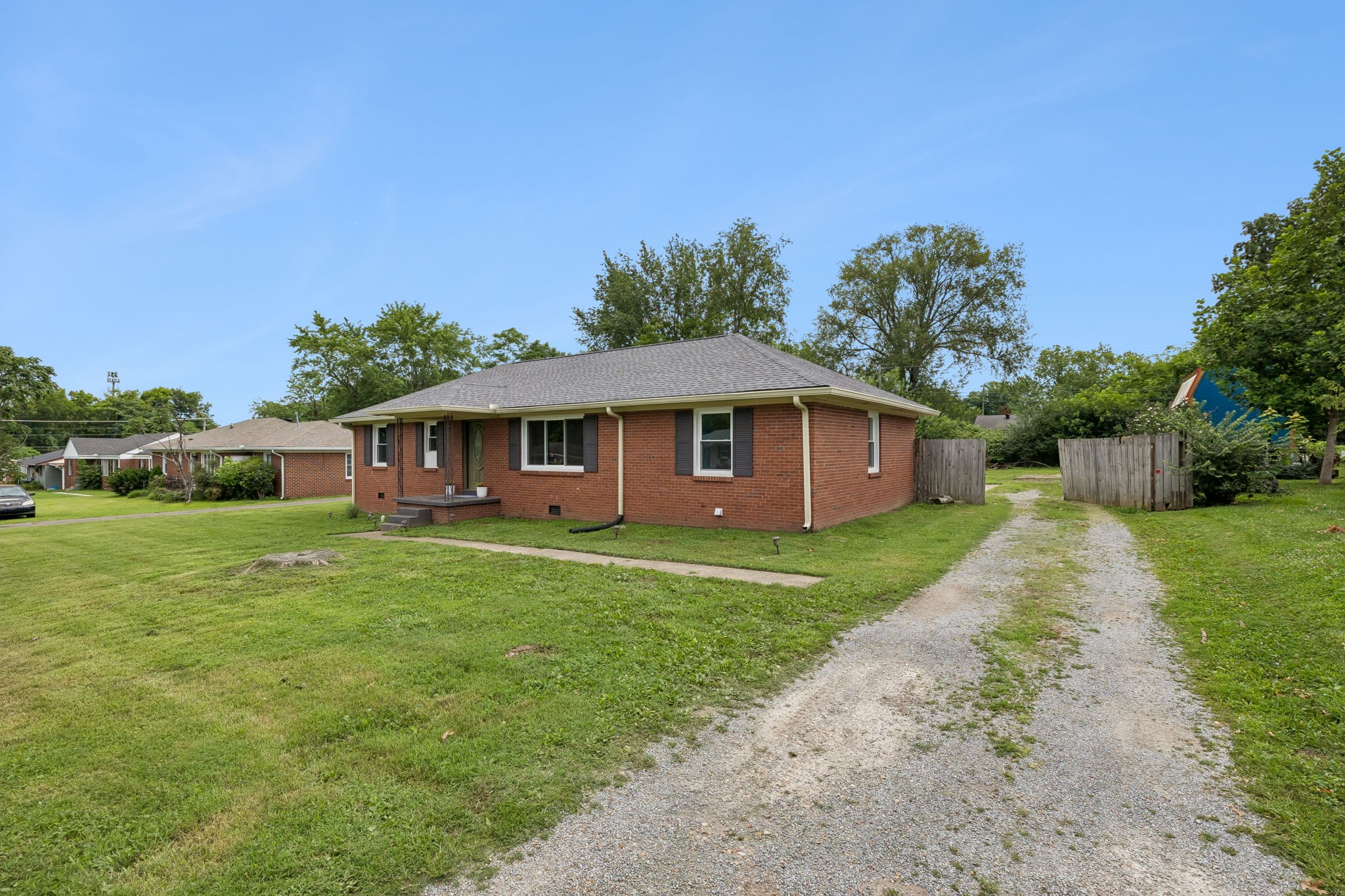 138 McDavid St