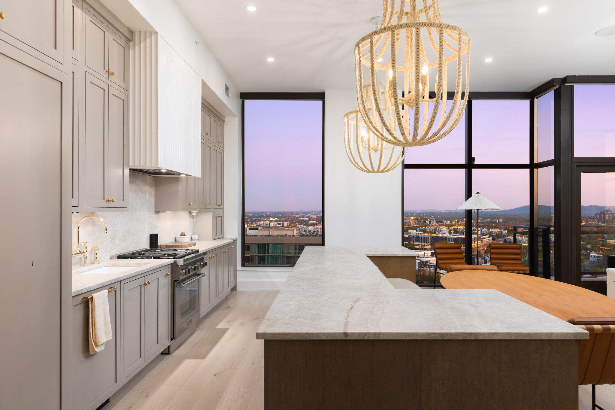 1212 Demonbreun St 2802