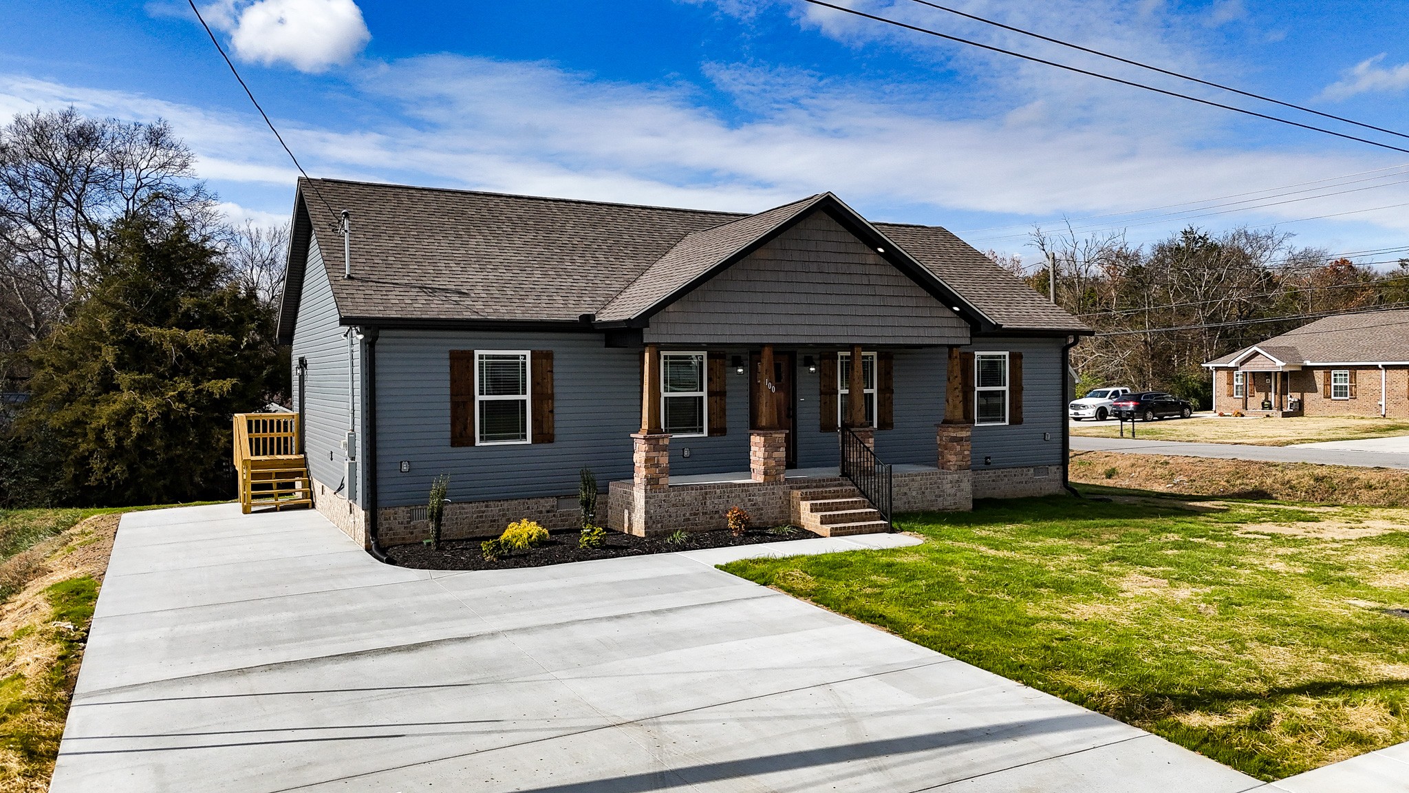 100 Demombreum Circle