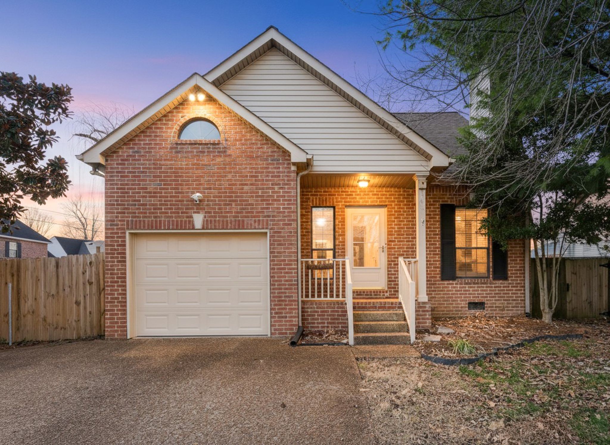 900 Dove Ridge Cir