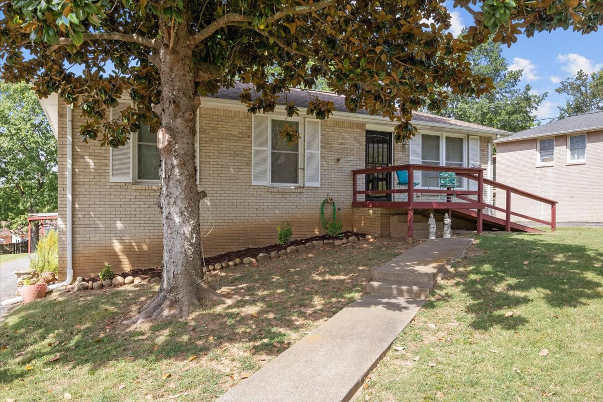 633 Hicks Road