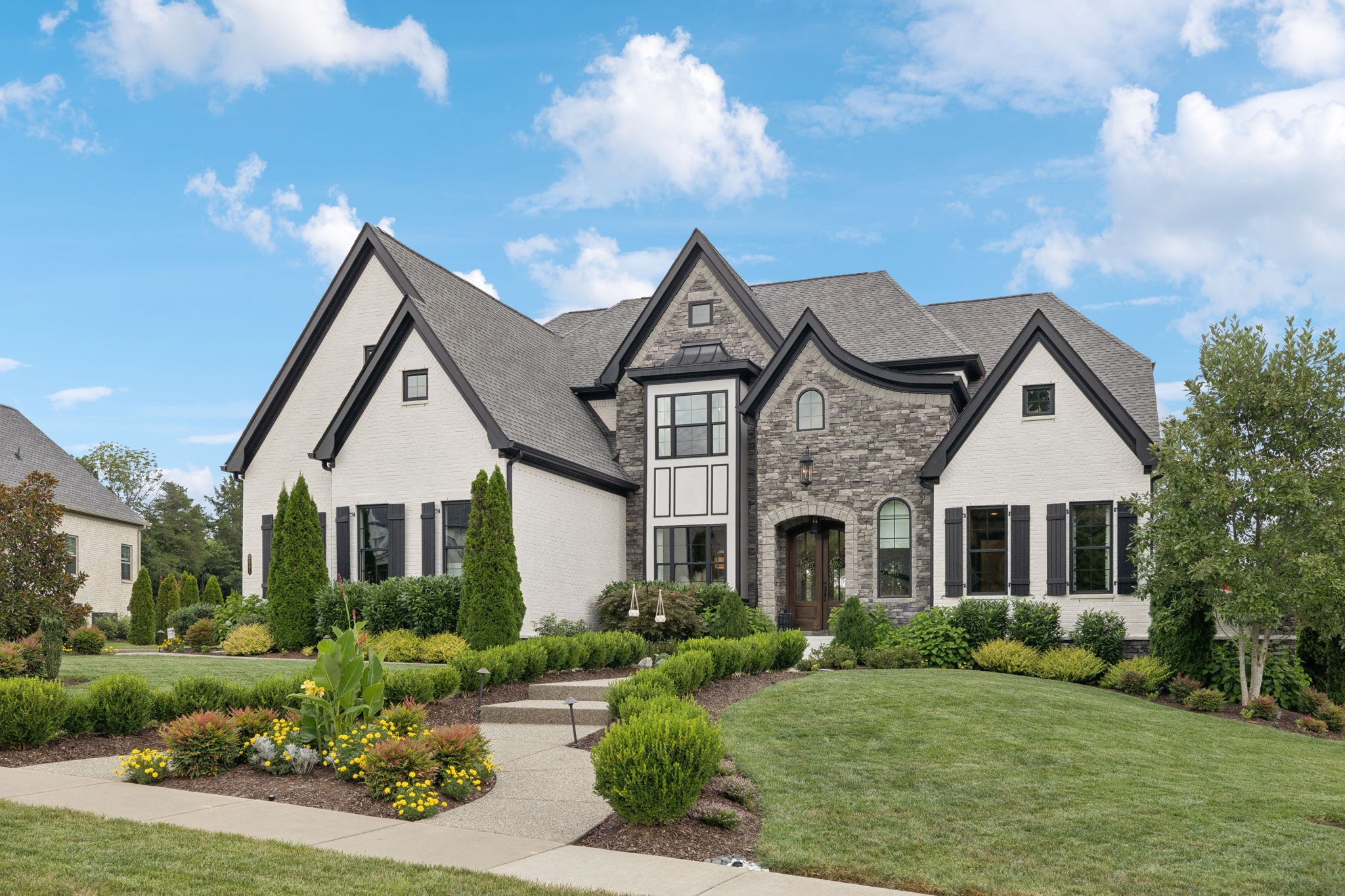 2001 Kingsbarns Dr