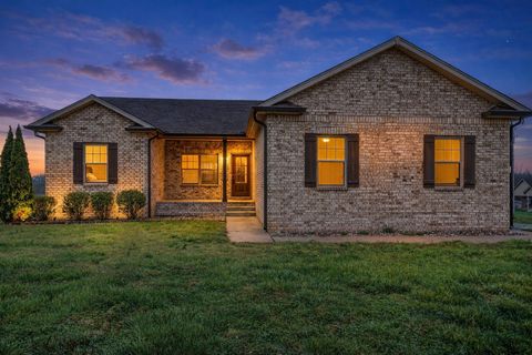 109 Oak Dr Portland TN 37148