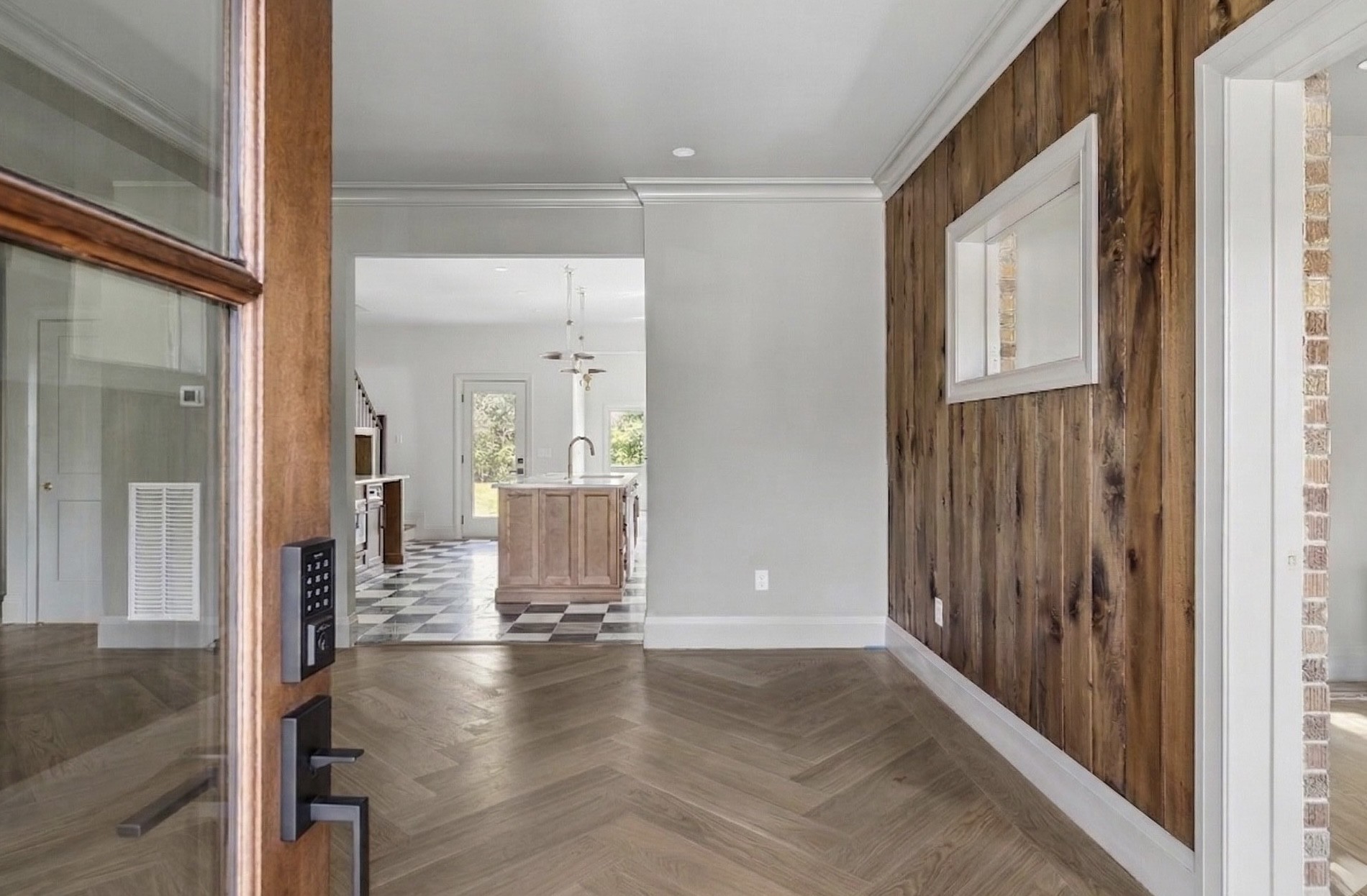 1313 Riverside Dr
