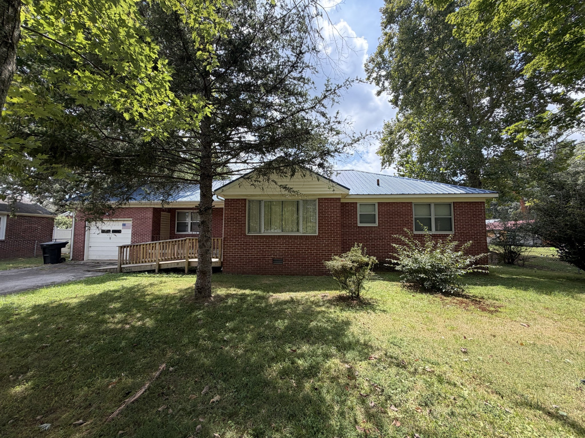 603 Circle Dr