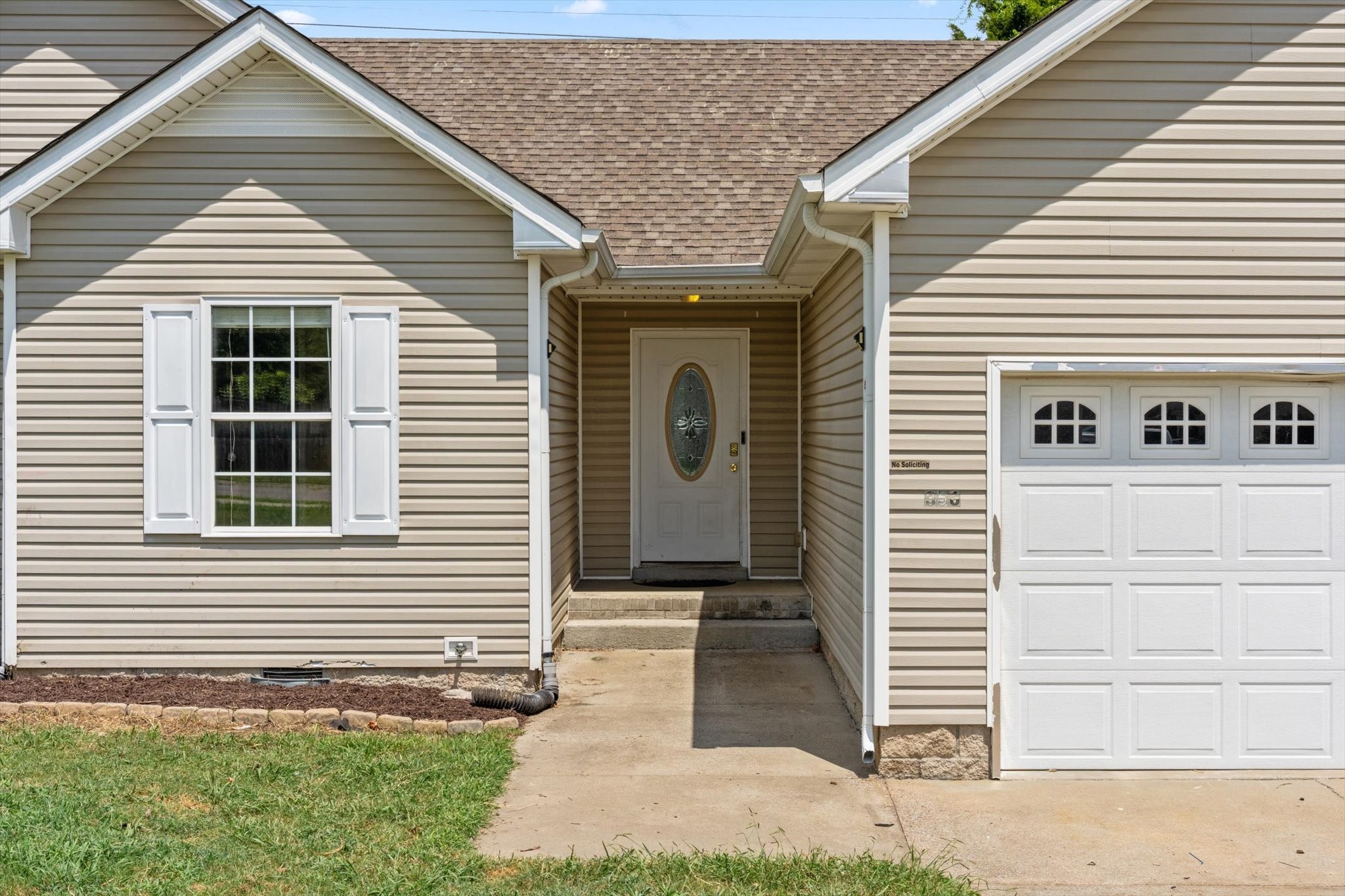 356 Chalet Cir