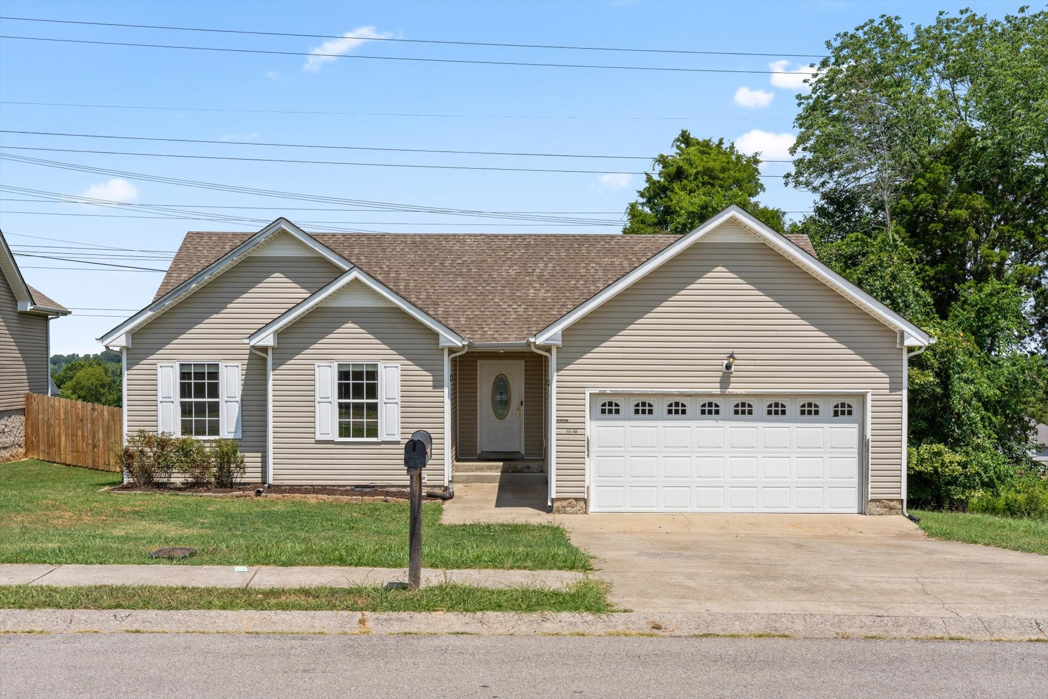 356 Chalet Cir