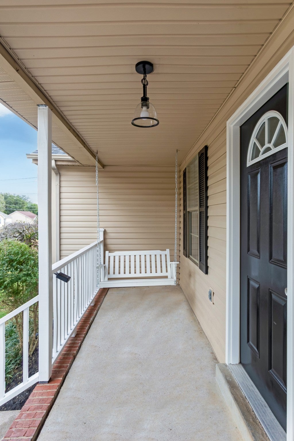 129 Riverwood Dr