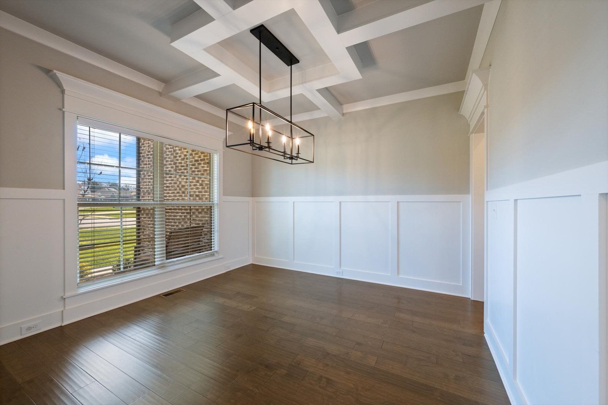 1901 Rhonda Dr