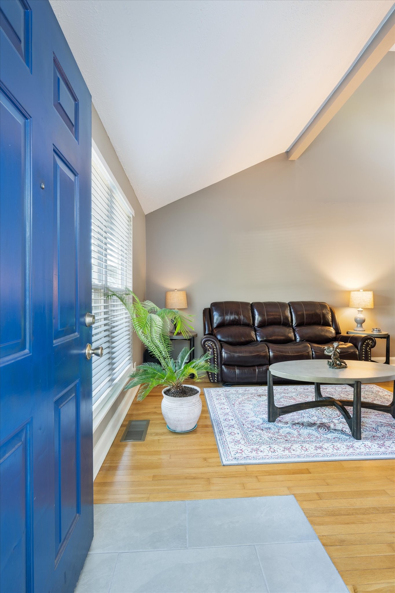 518 Highland View Dr