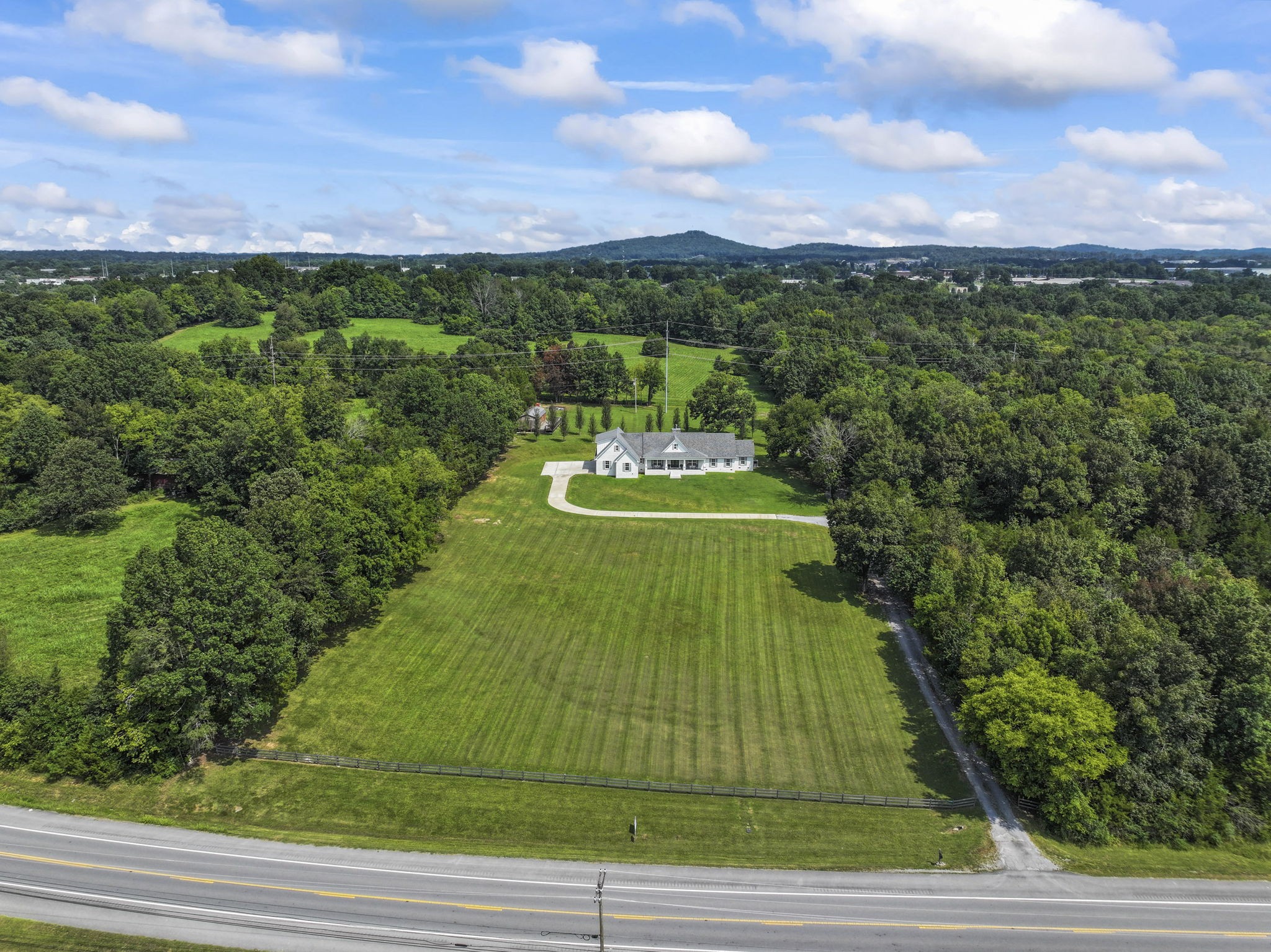 1725 Wartrace Pike