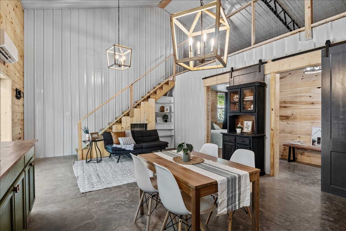 431 Old Highway 49