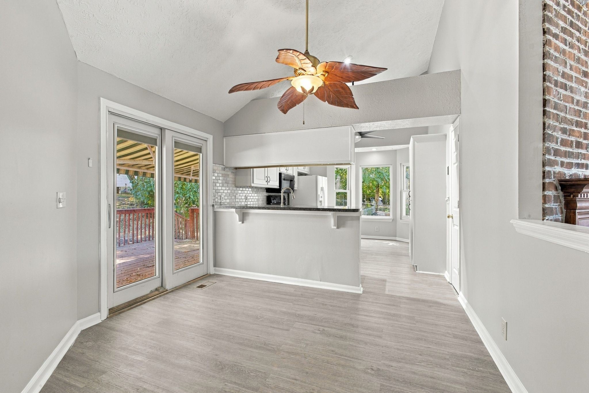 1425 Calais Ct