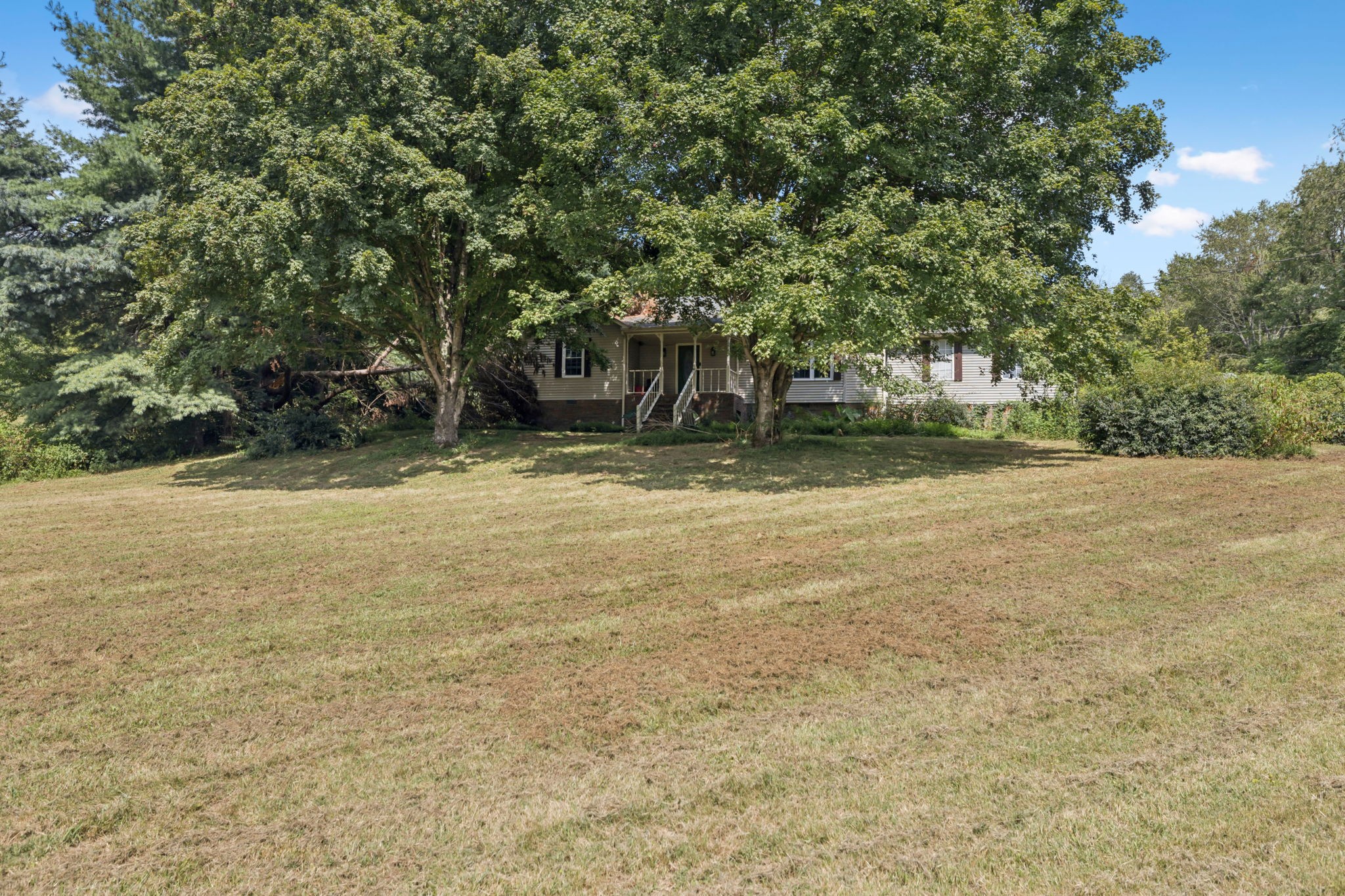 15364 Columbia Hwy