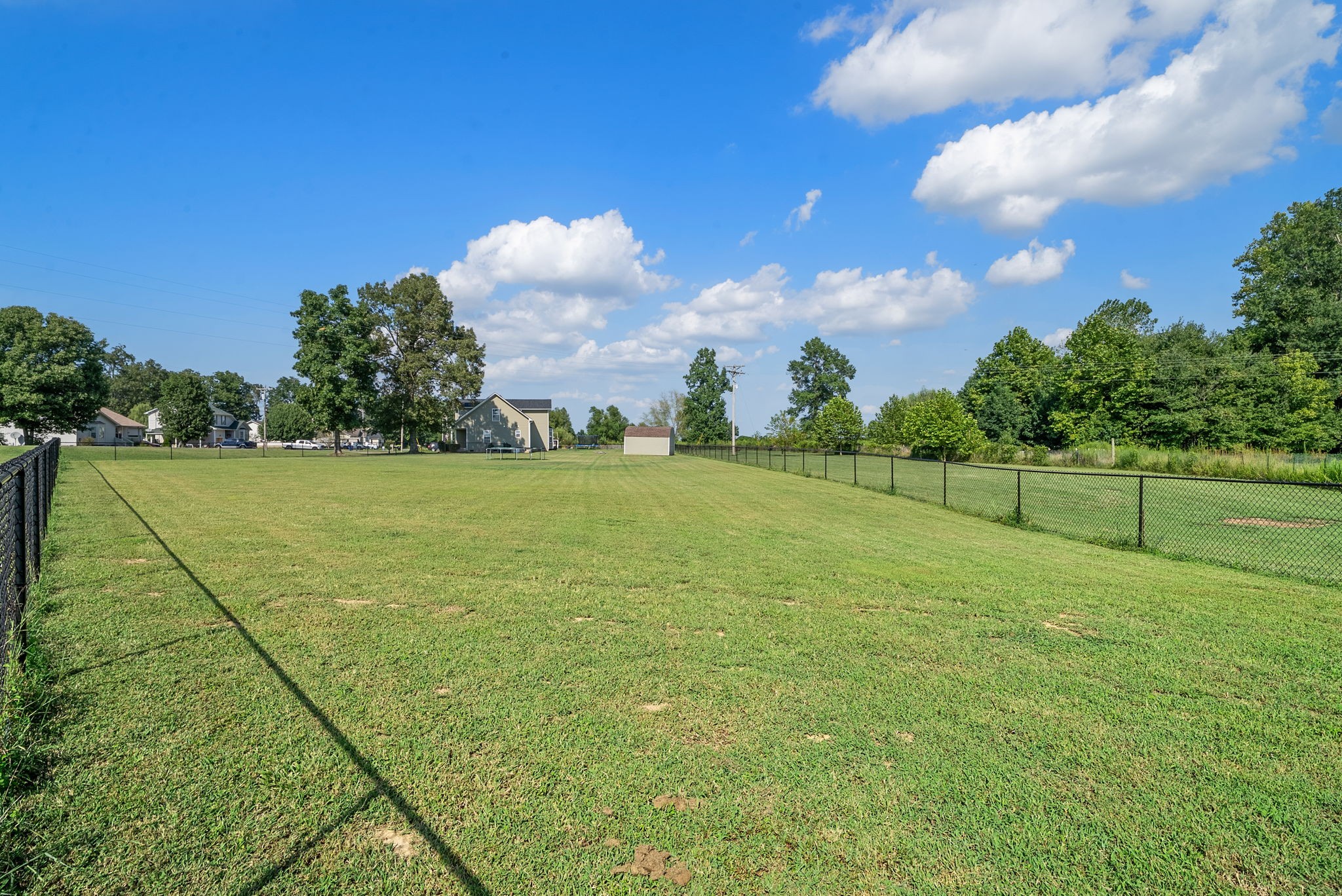 Oak Grove, Kentucky 42262, United States, 4 Bedrooms Bedrooms, ,3 BathroomsBathrooms,Residential,Active,196065