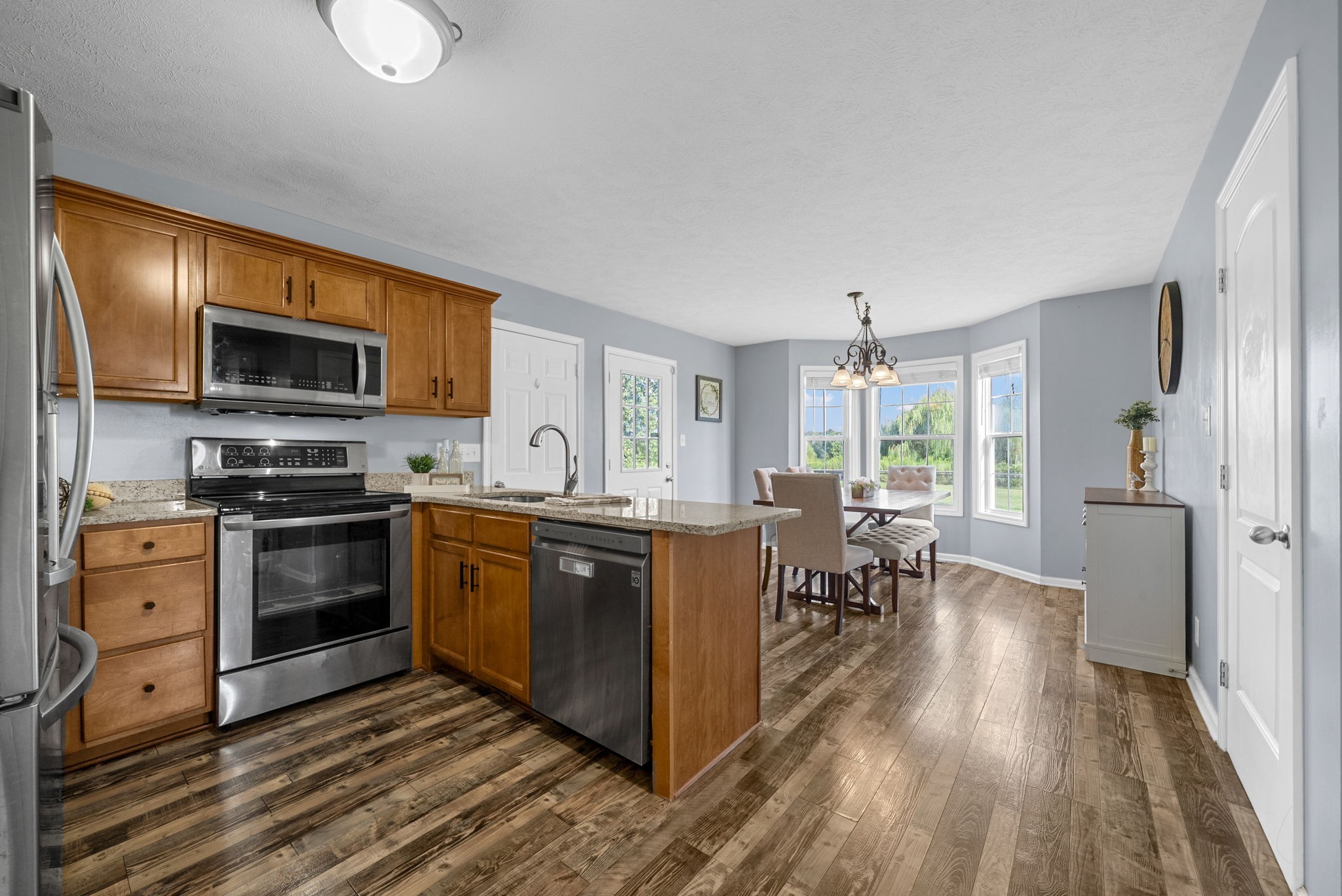 Oak Grove, Kentucky 42262, United States, 4 Bedrooms Bedrooms, ,3 BathroomsBathrooms,Residential,Active,196065