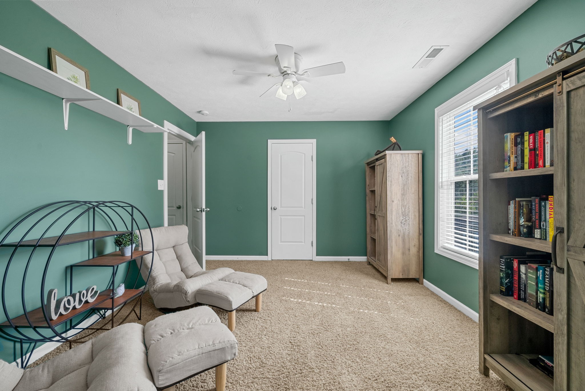 Oak Grove, Kentucky 42262, United States, 4 Bedrooms Bedrooms, ,3 BathroomsBathrooms,Residential,Active,196065