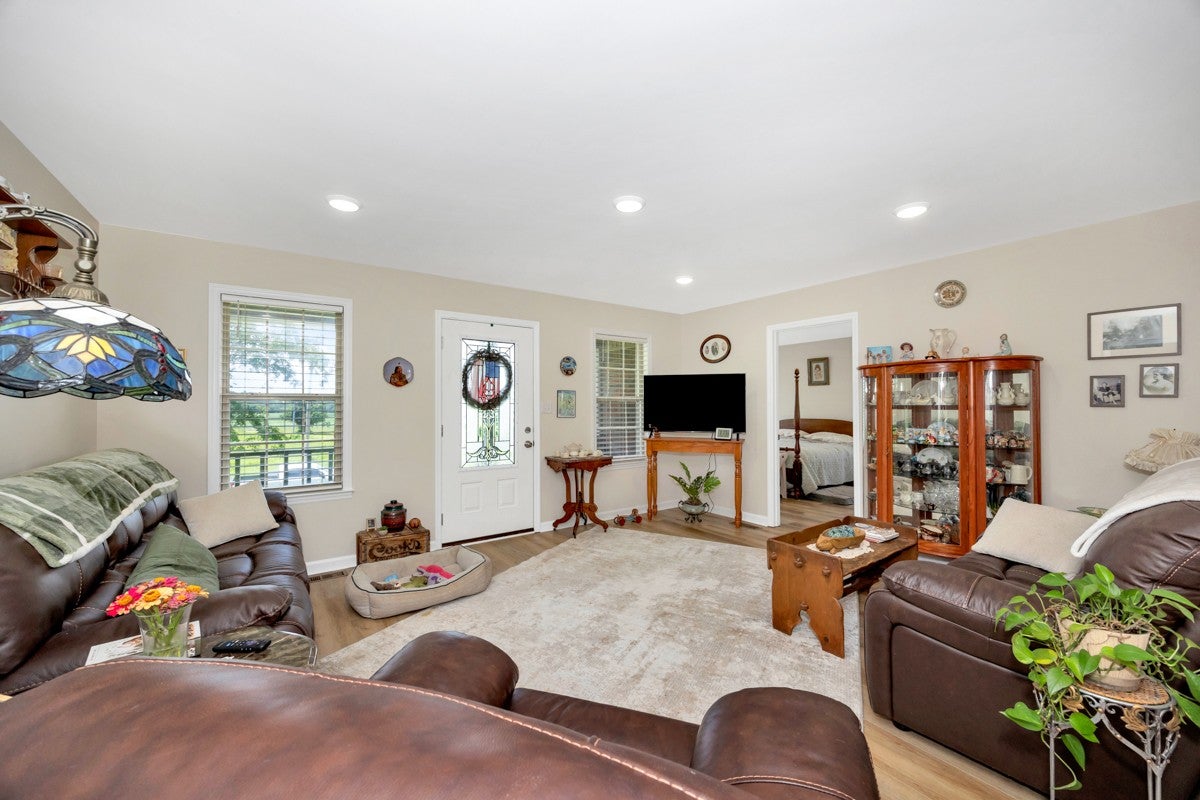 539 Old Highway 31