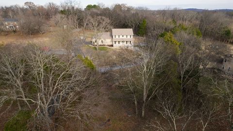 205 Bluegrass Cir Lebanon TN 37090