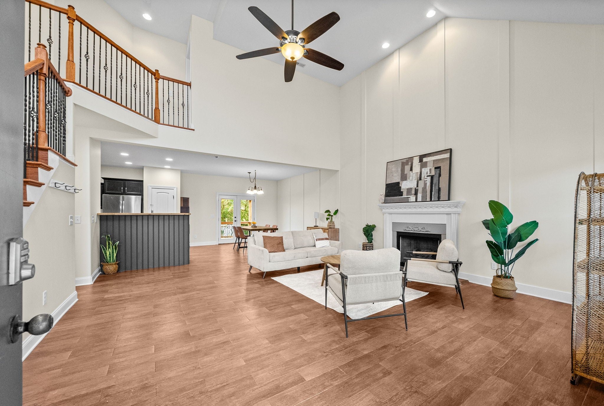 1761 Apache Way