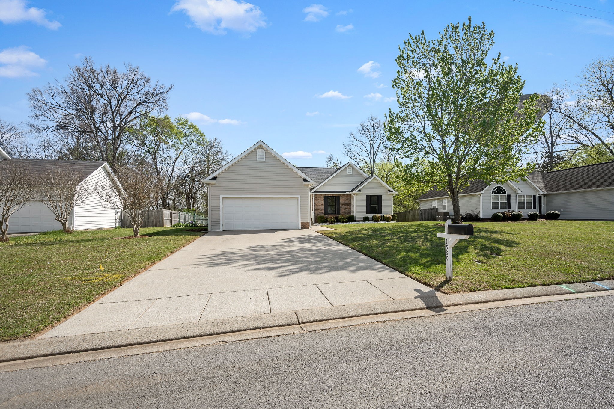 1989 Stoney Meadow Dr