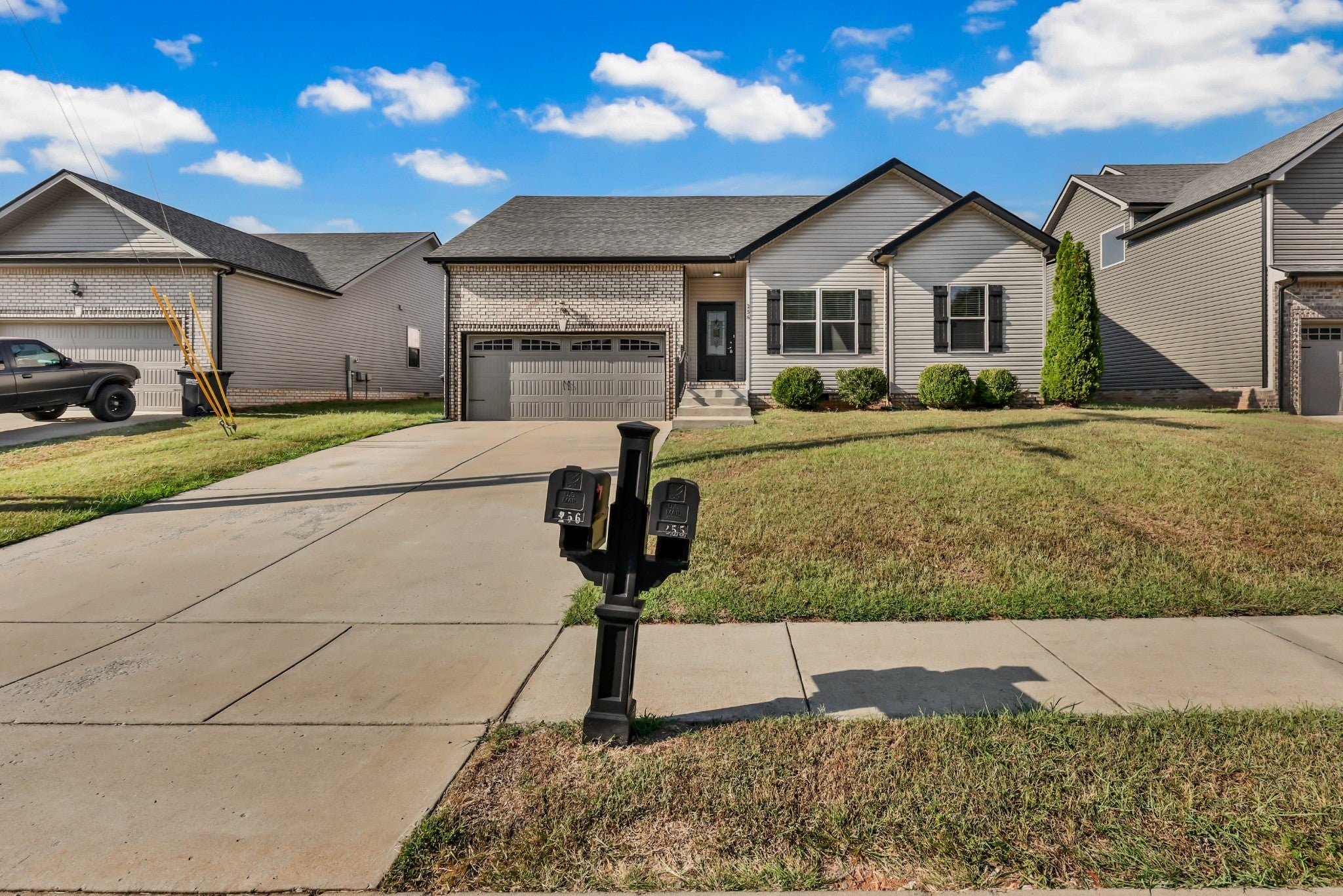 256 Azalea Dr
