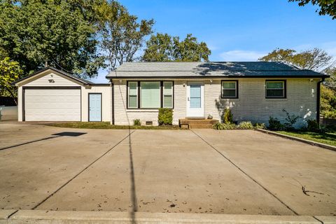 3804 Barlow Dr Nashville TN 37211