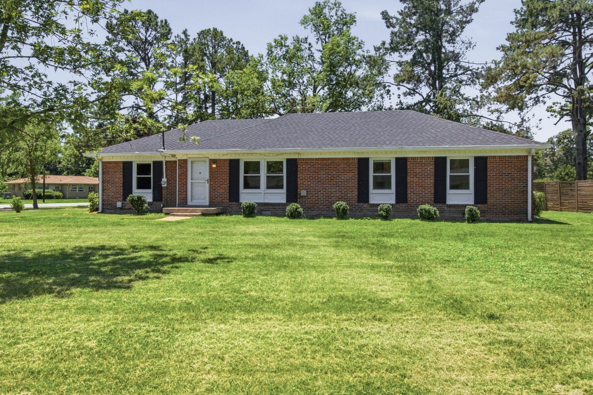 3-bed listing at 202 Derby Ln, Franklin