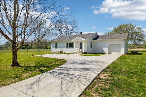 570 Piney Rd W Dickson TN 37055