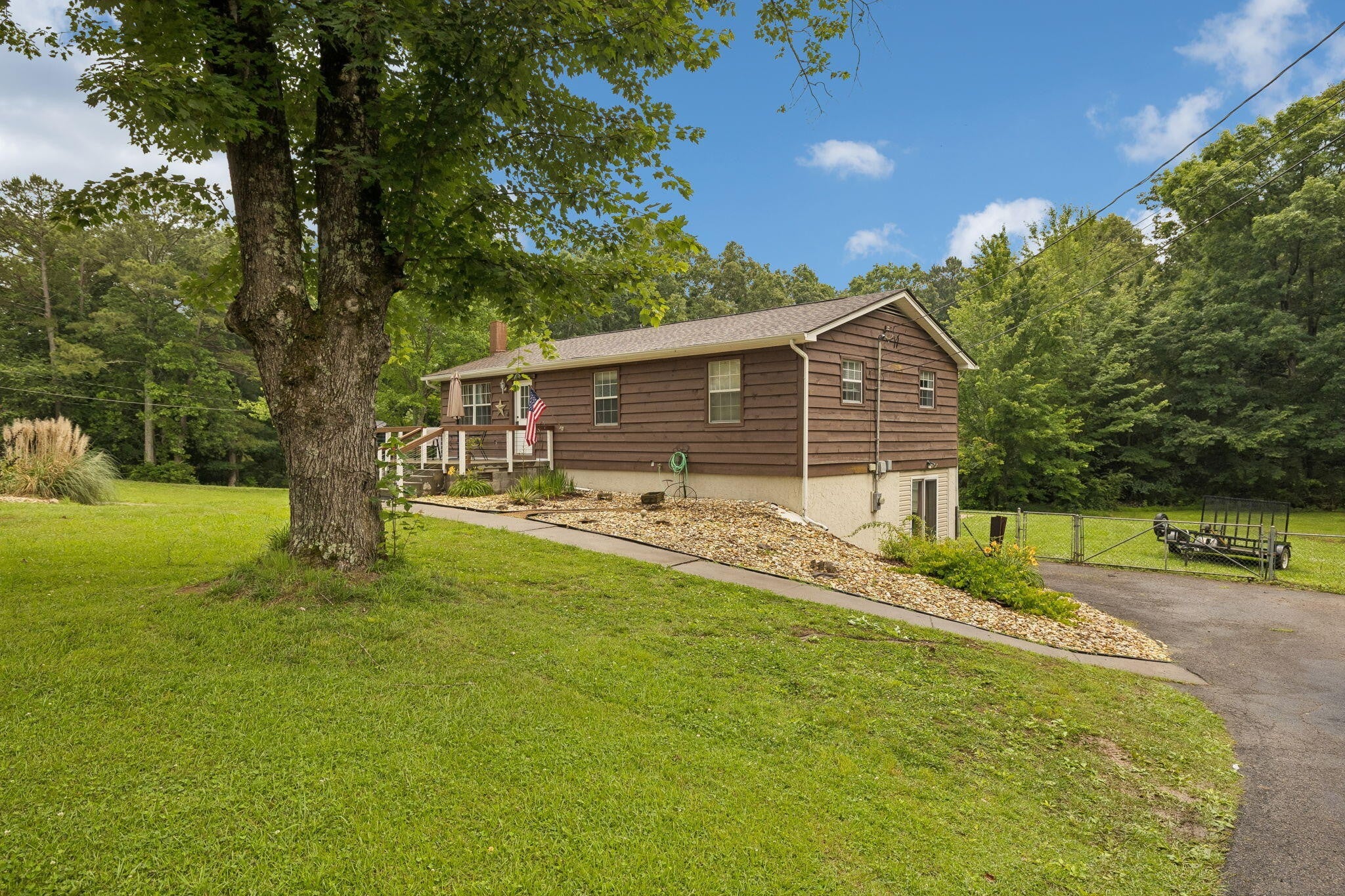 370 Homestead Circle NE