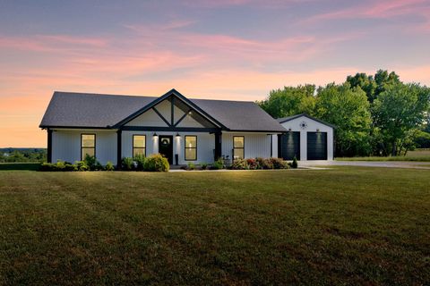 1124 Gaines Hill Rd Westmoreland TN 37186