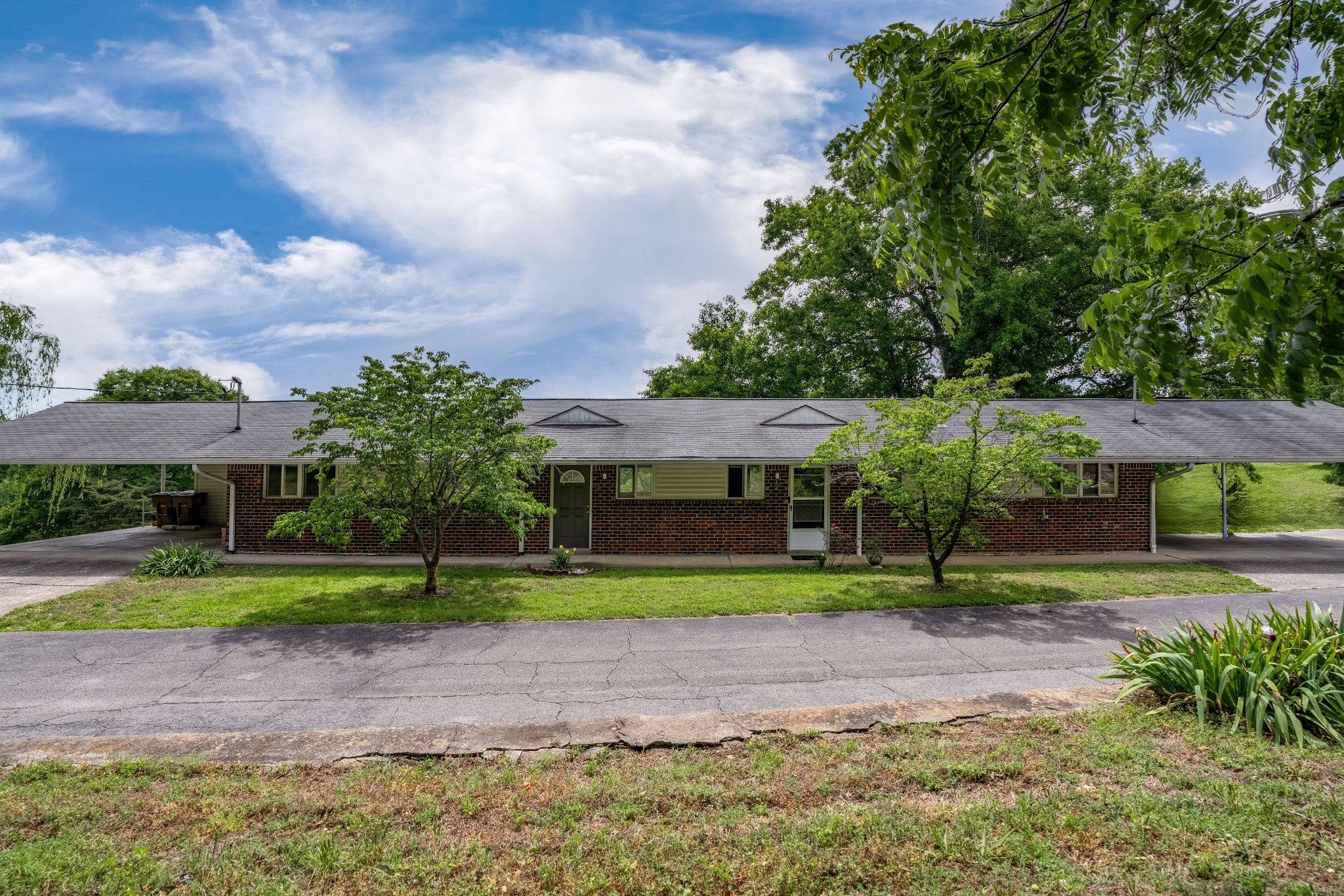 listing at 3020 3022 Fernbrook Lane, Nashville