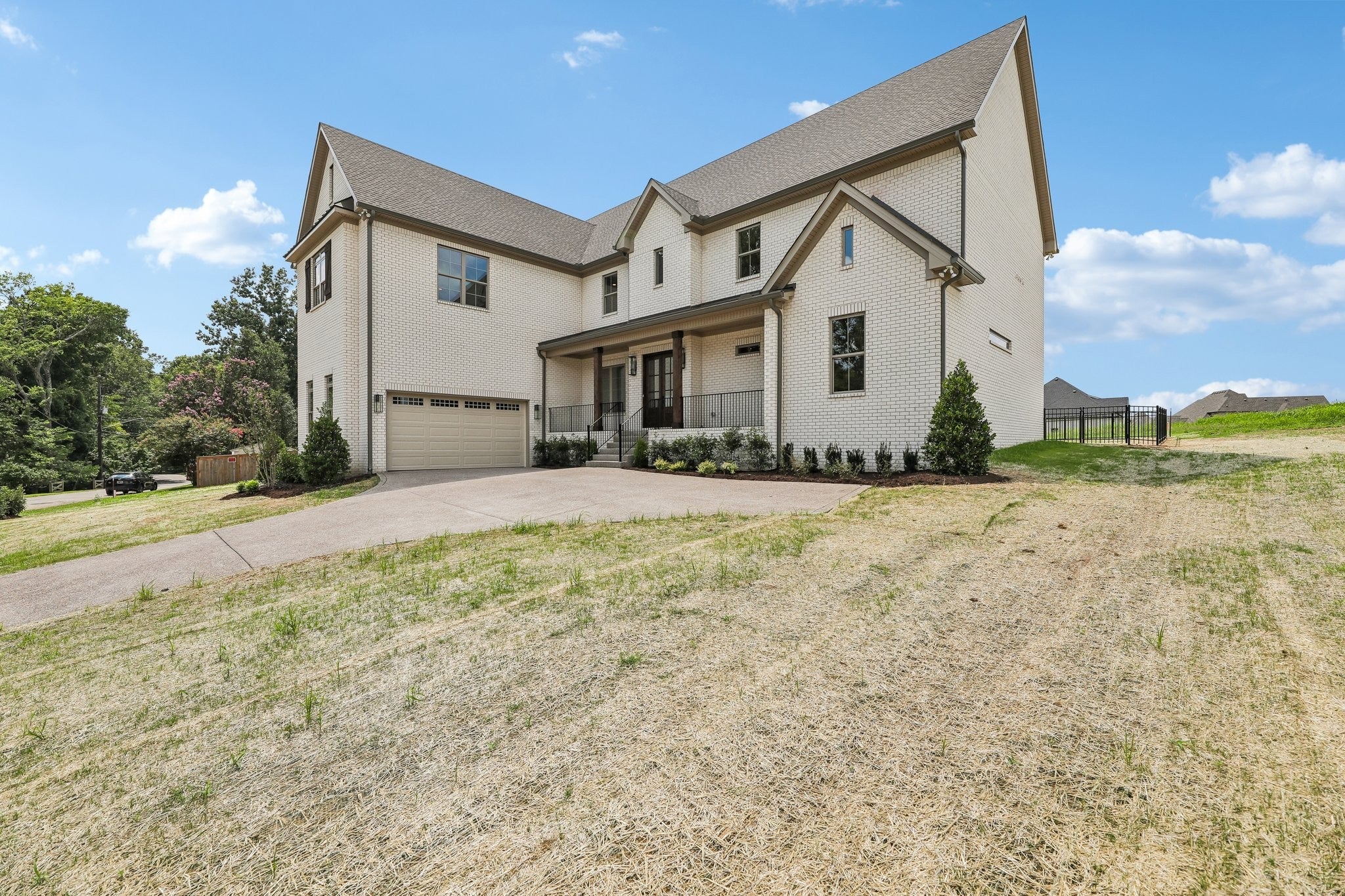 335 Raintree Dr