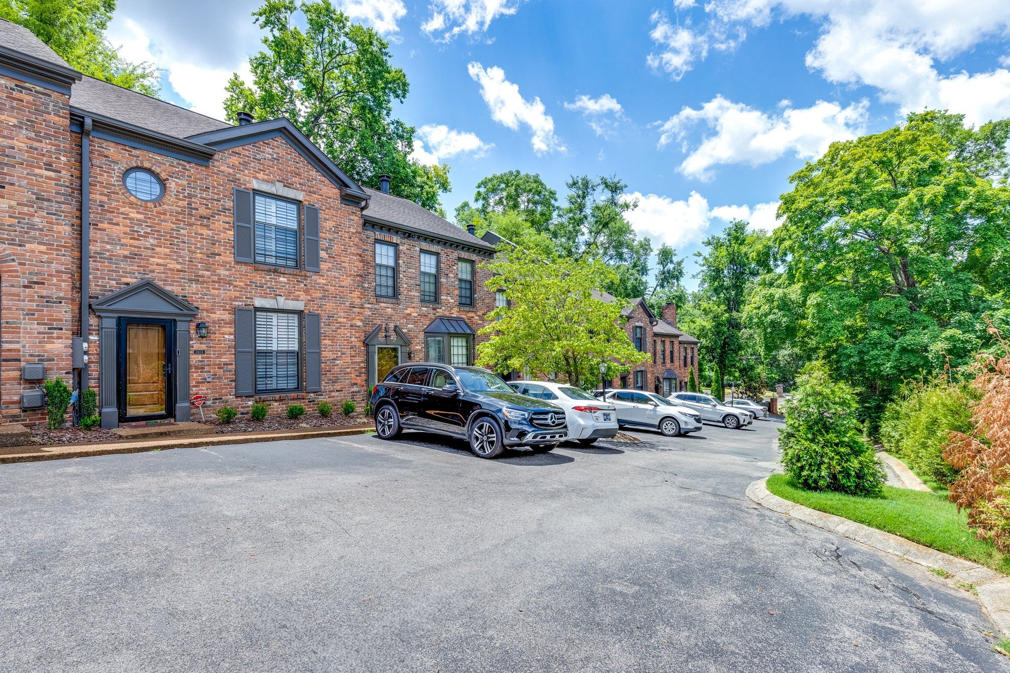 2018 Stokes Ln
