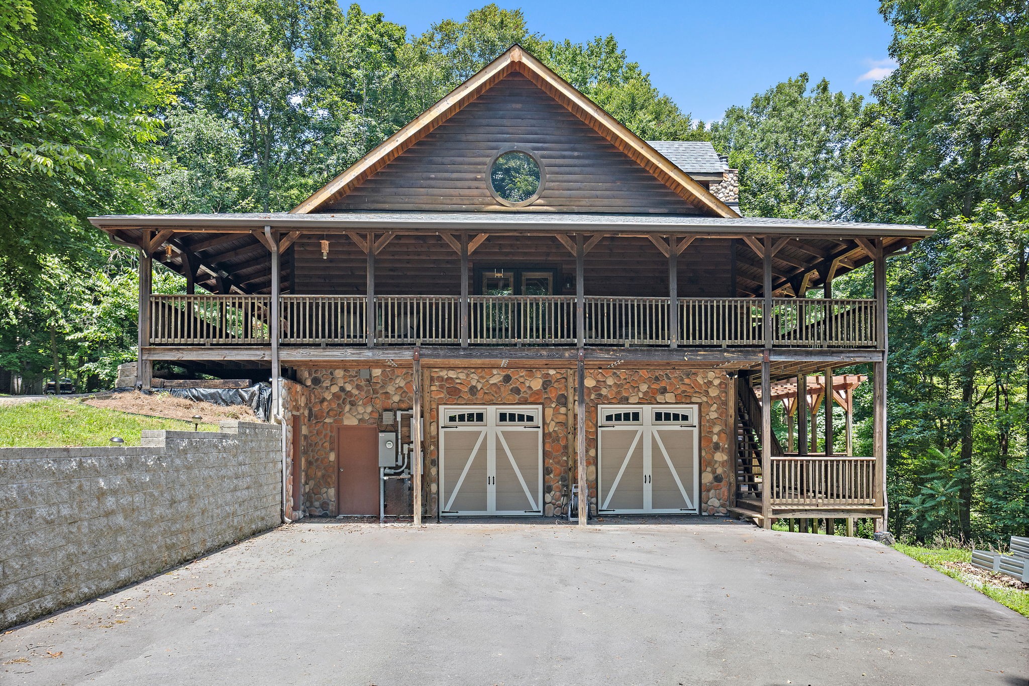 1455 Shell Rd