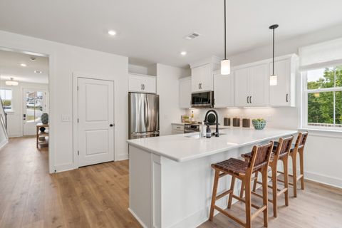 116 Valentine Aly Nashville TN 37218