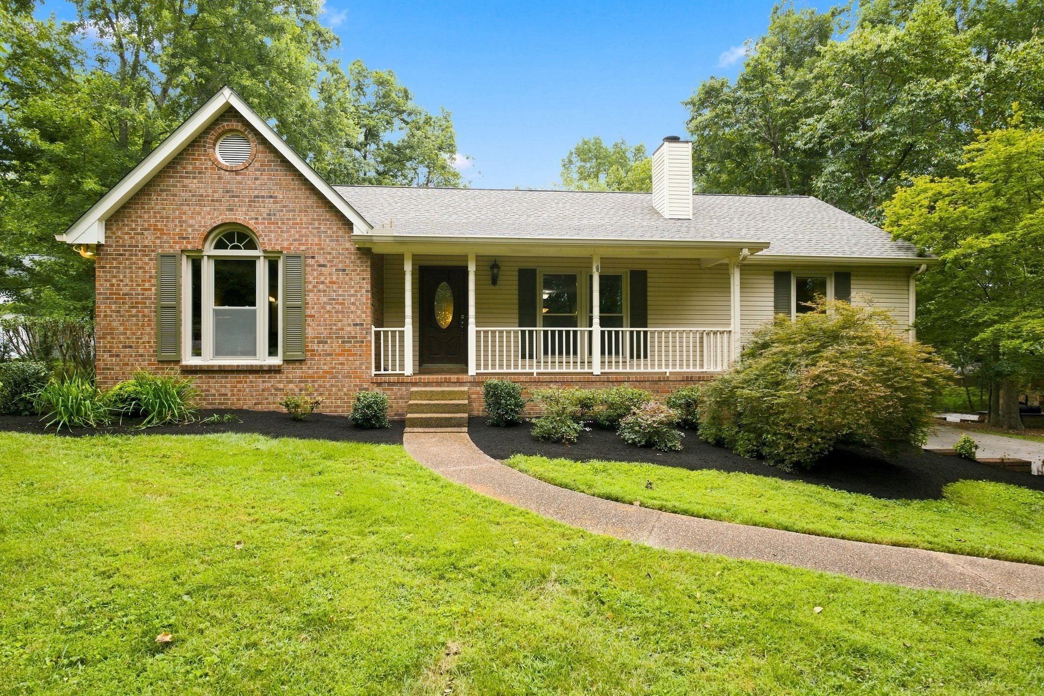 5038 Windland Dr