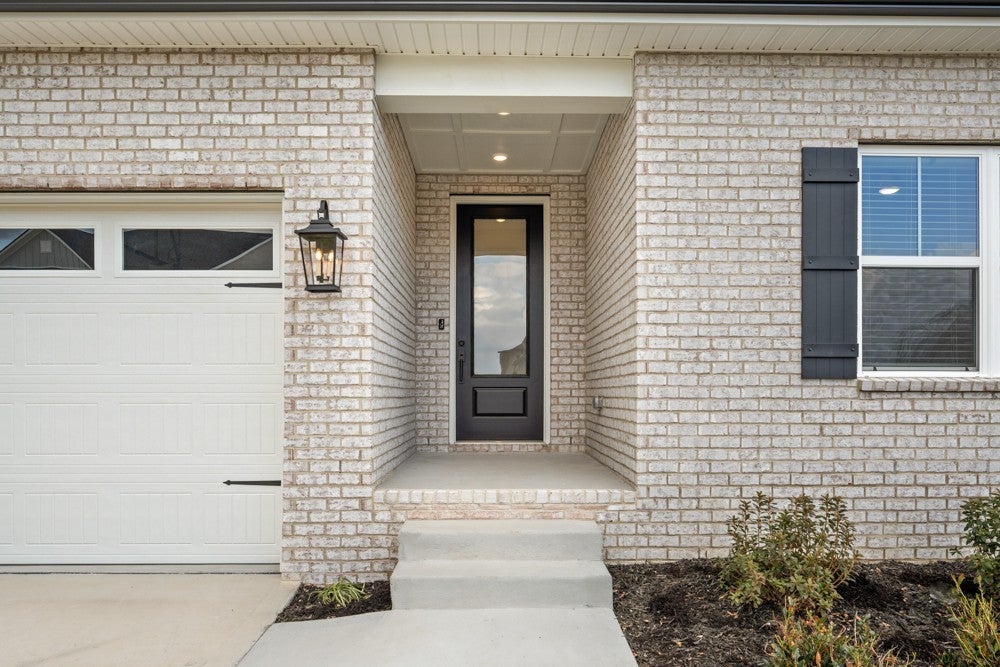 804 Hillock Trace