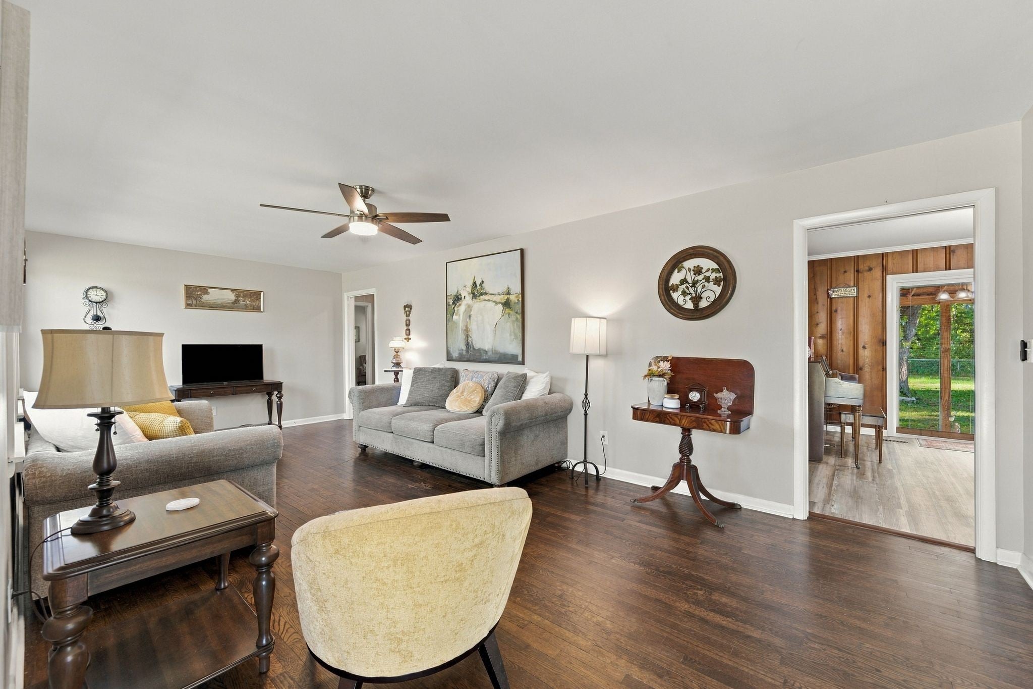 401 Mitchell Ave