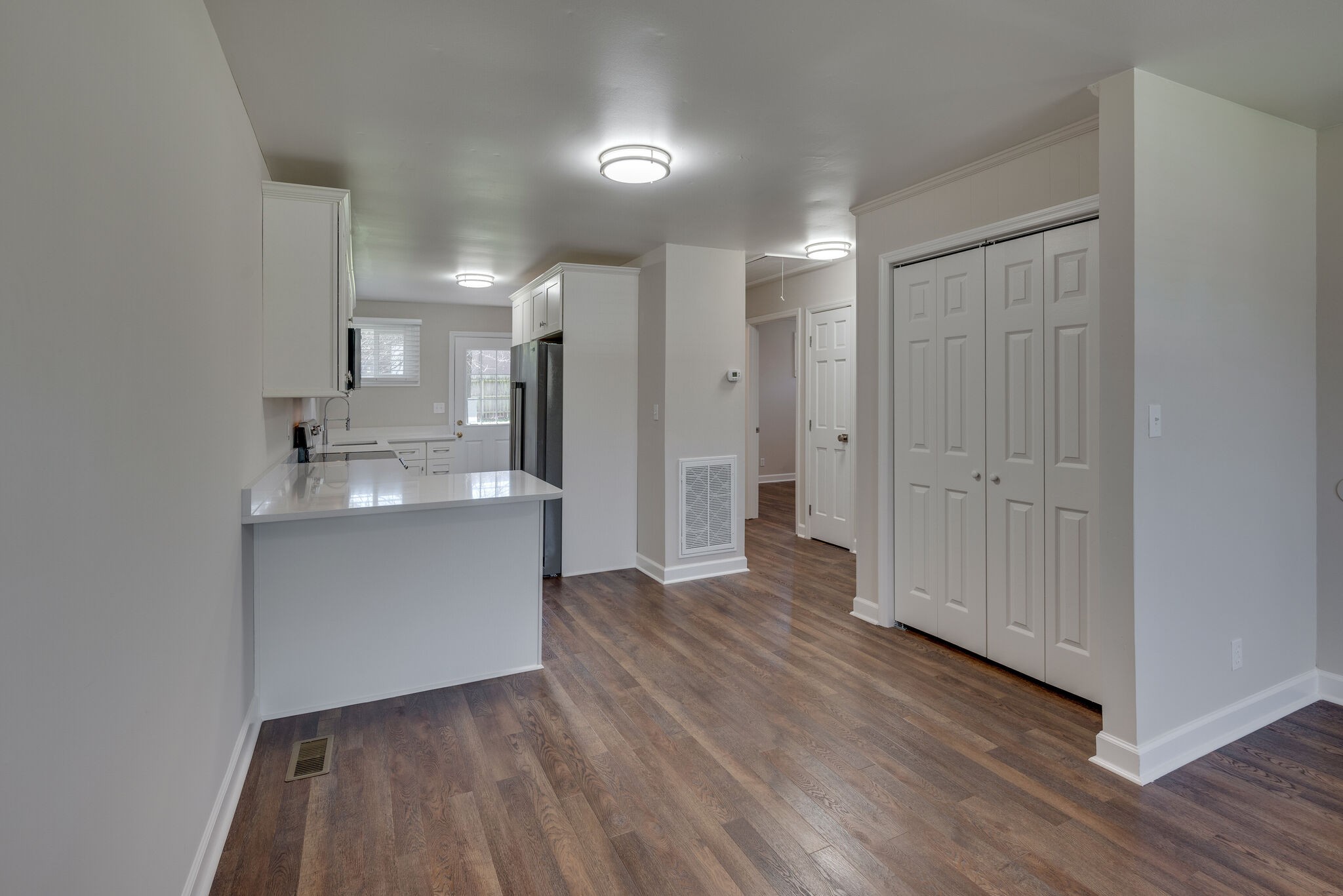 Franklin, Tennessee 37064, United States, 2 Bedrooms Bedrooms, ,1 BathroomBathrooms,Residential,Active,198395