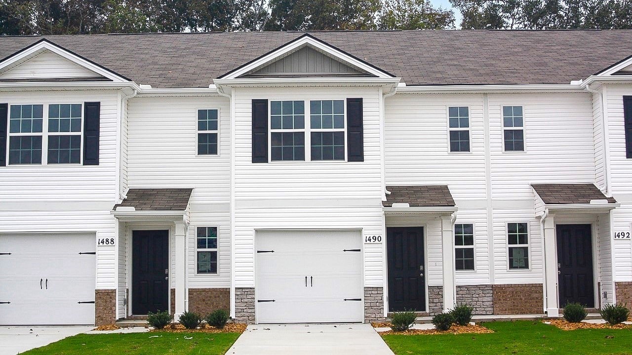 1449 Lexington Way