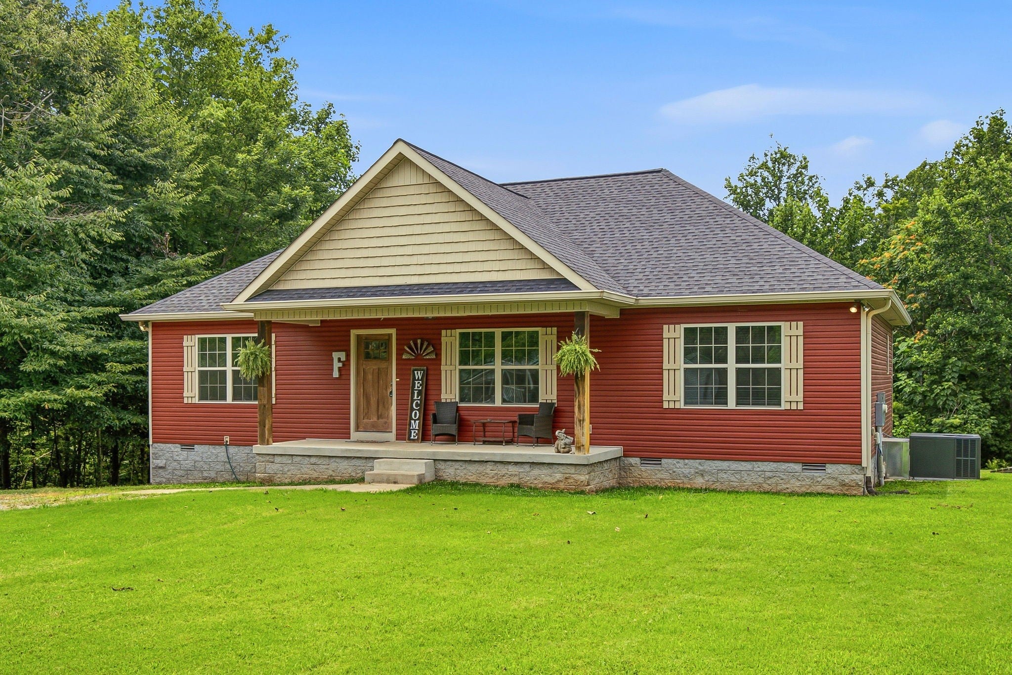 222 Hog Back Ridge Rd