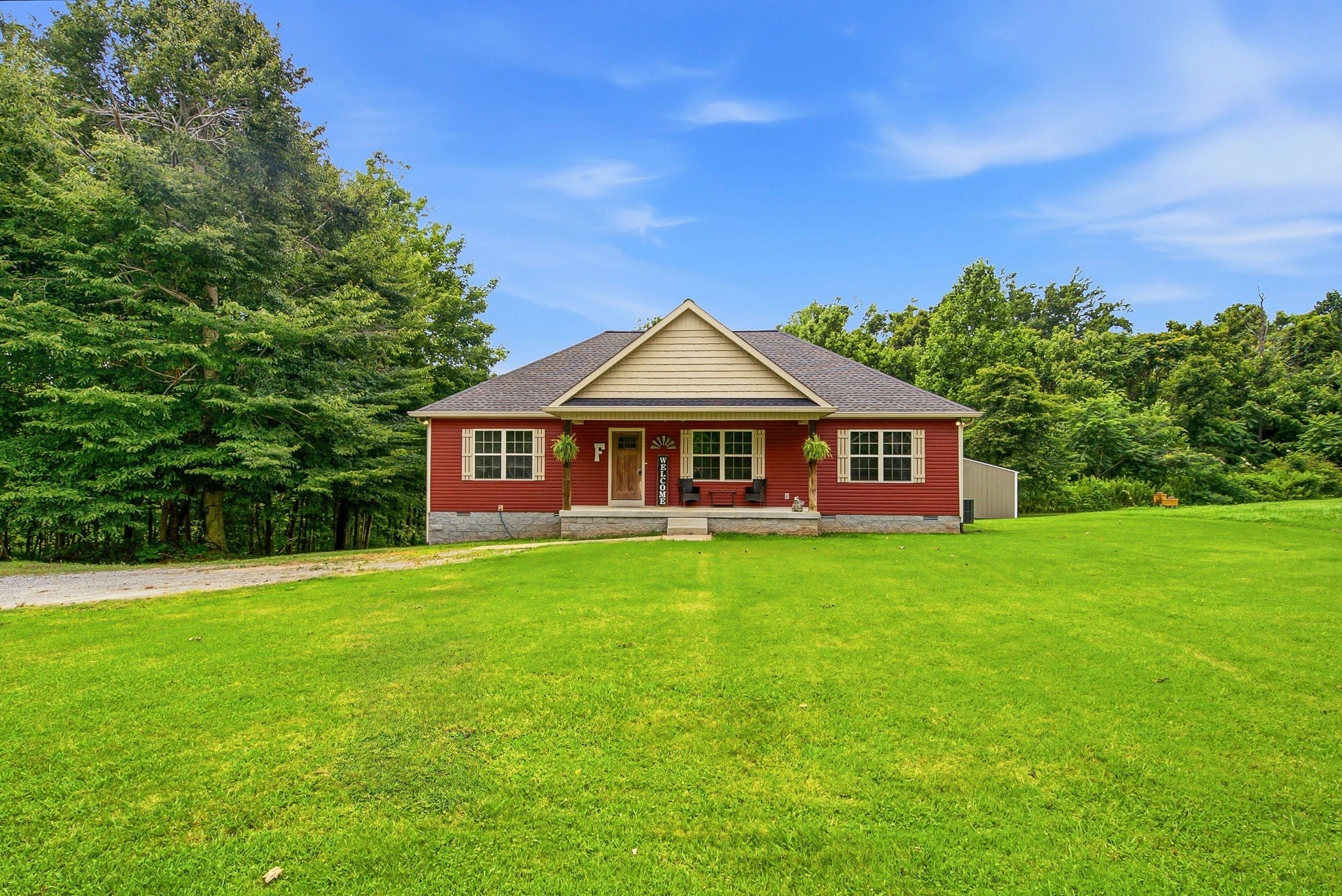 222 Hog Back Ridge Rd