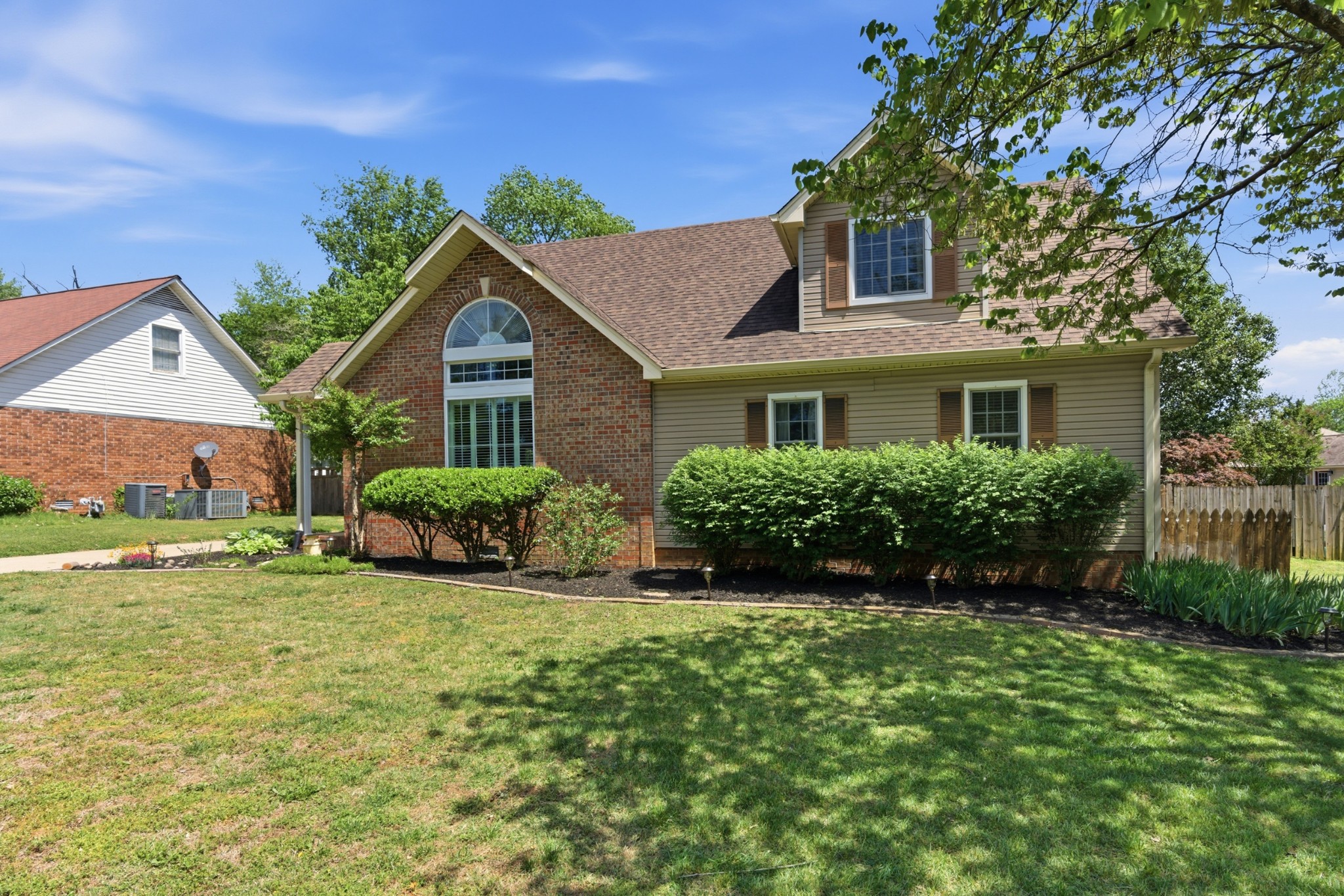 1223 Cason Ln