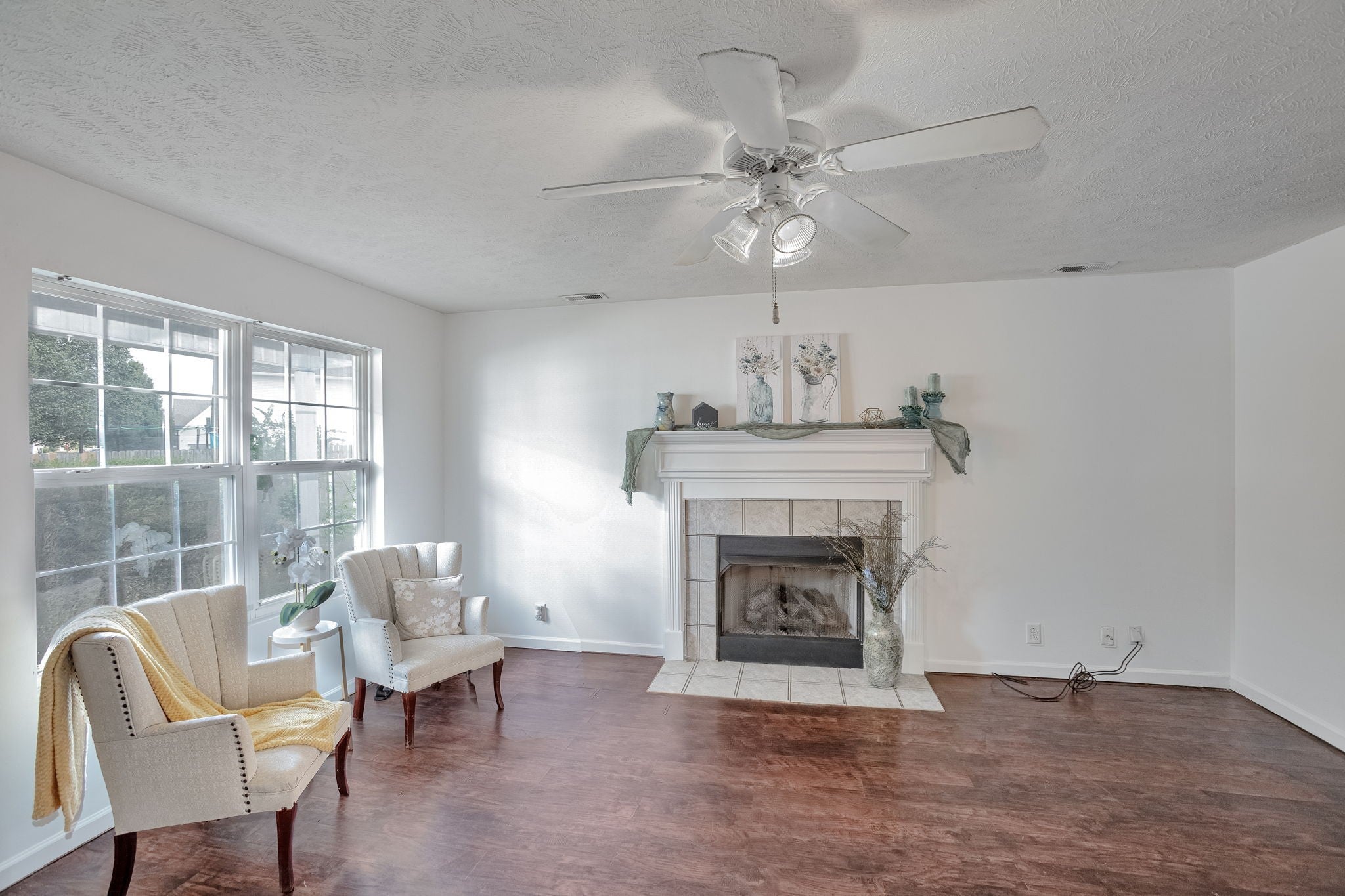 3831 Precious Ave