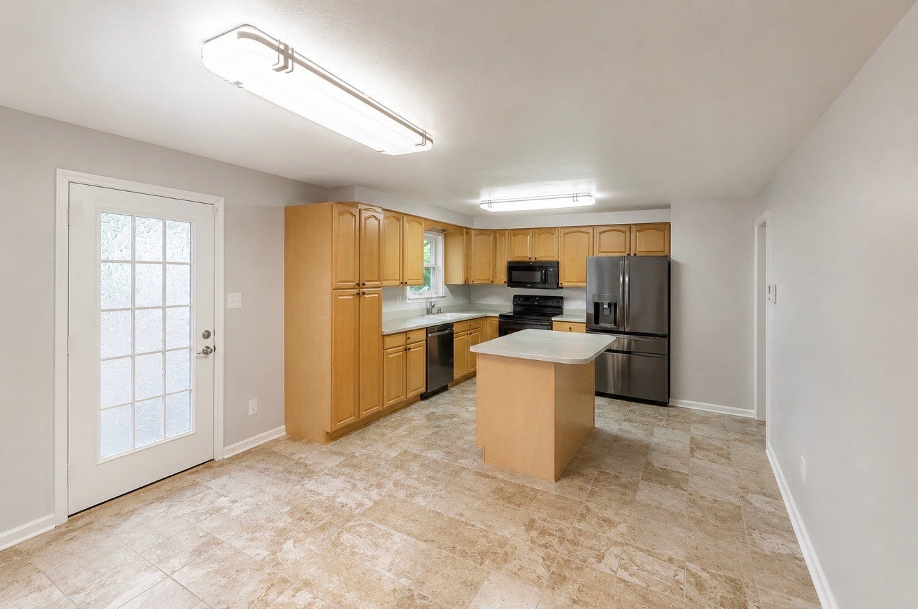 1637 Ogburn Chapel Rd