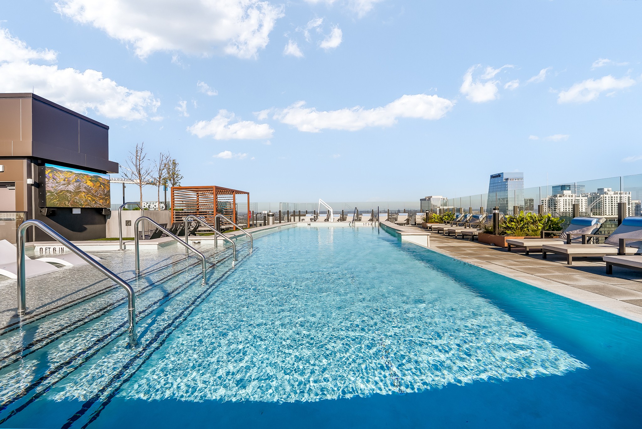 1212 Demonbreun St 1203