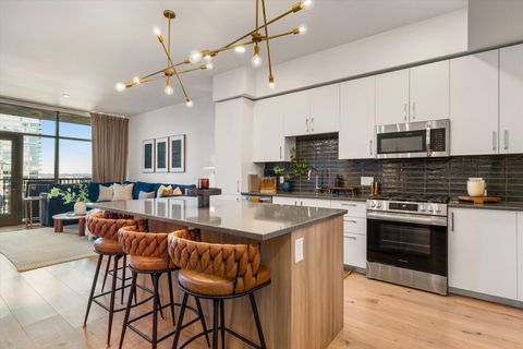 1212 Demonbreun St 1203 Nashville TN 37203