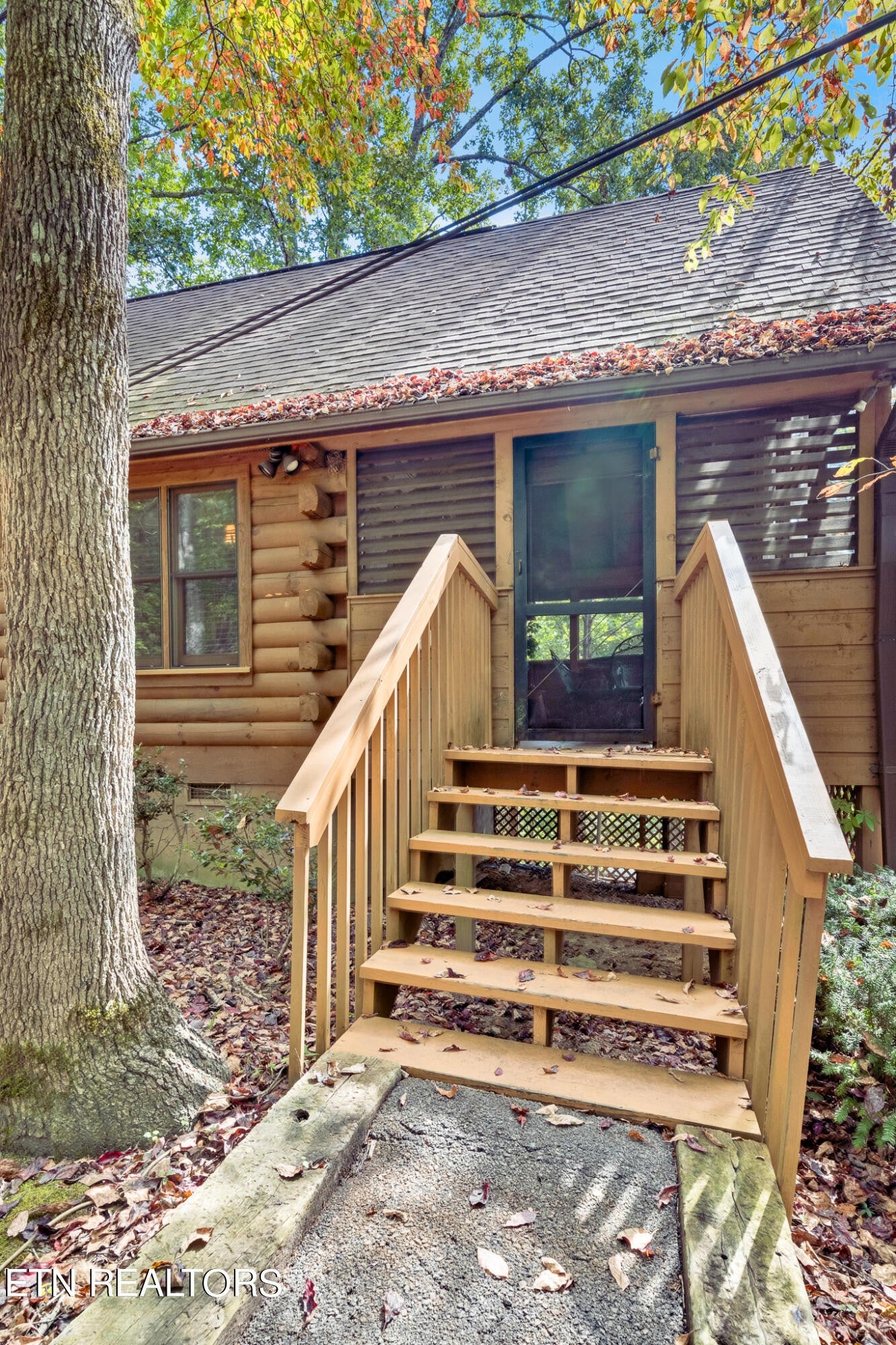 2349 Courtney Lane
